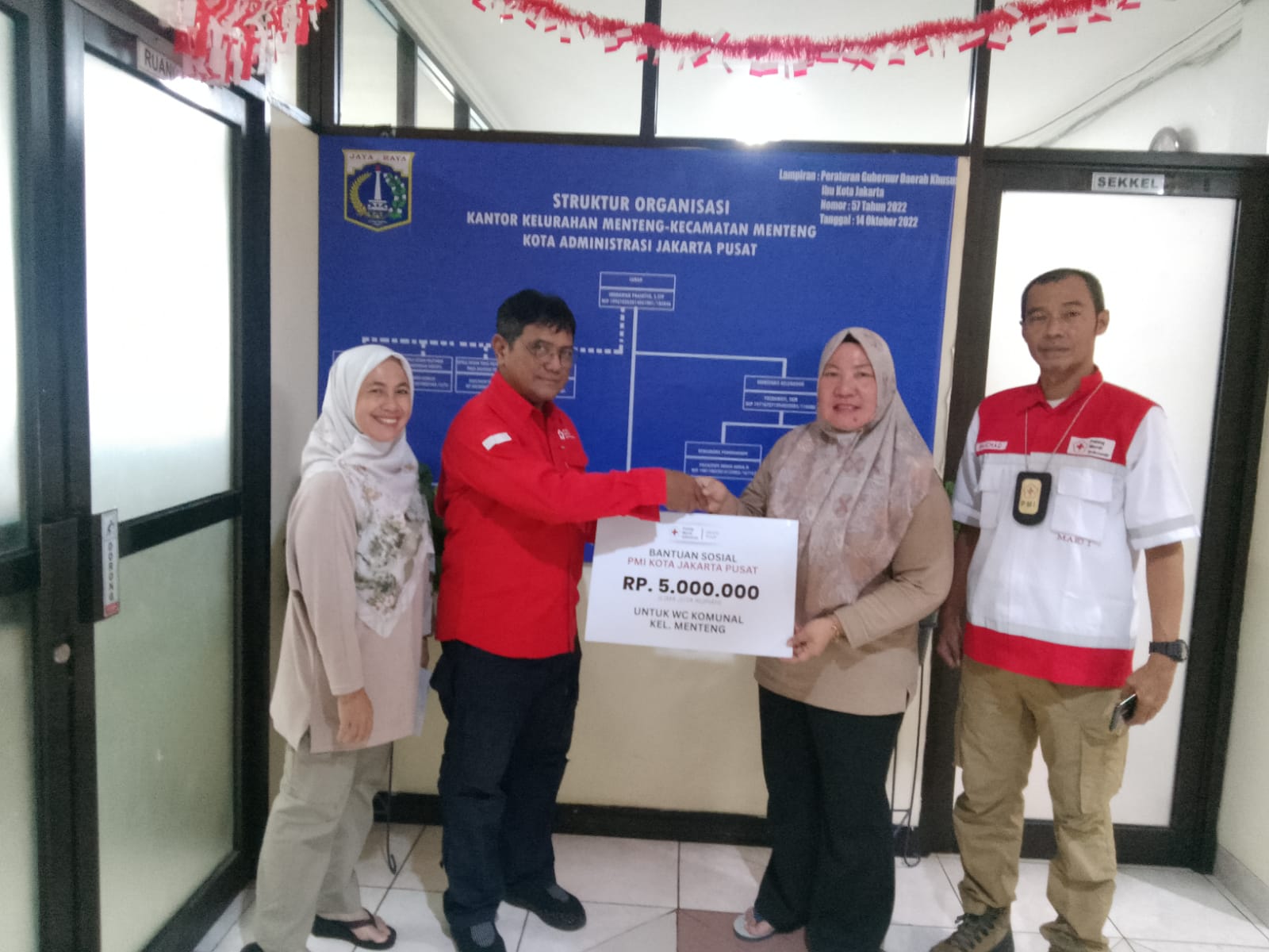 PMI Bantu WC Komunal