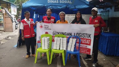 PMI bantu kebakaran di kramat pulo