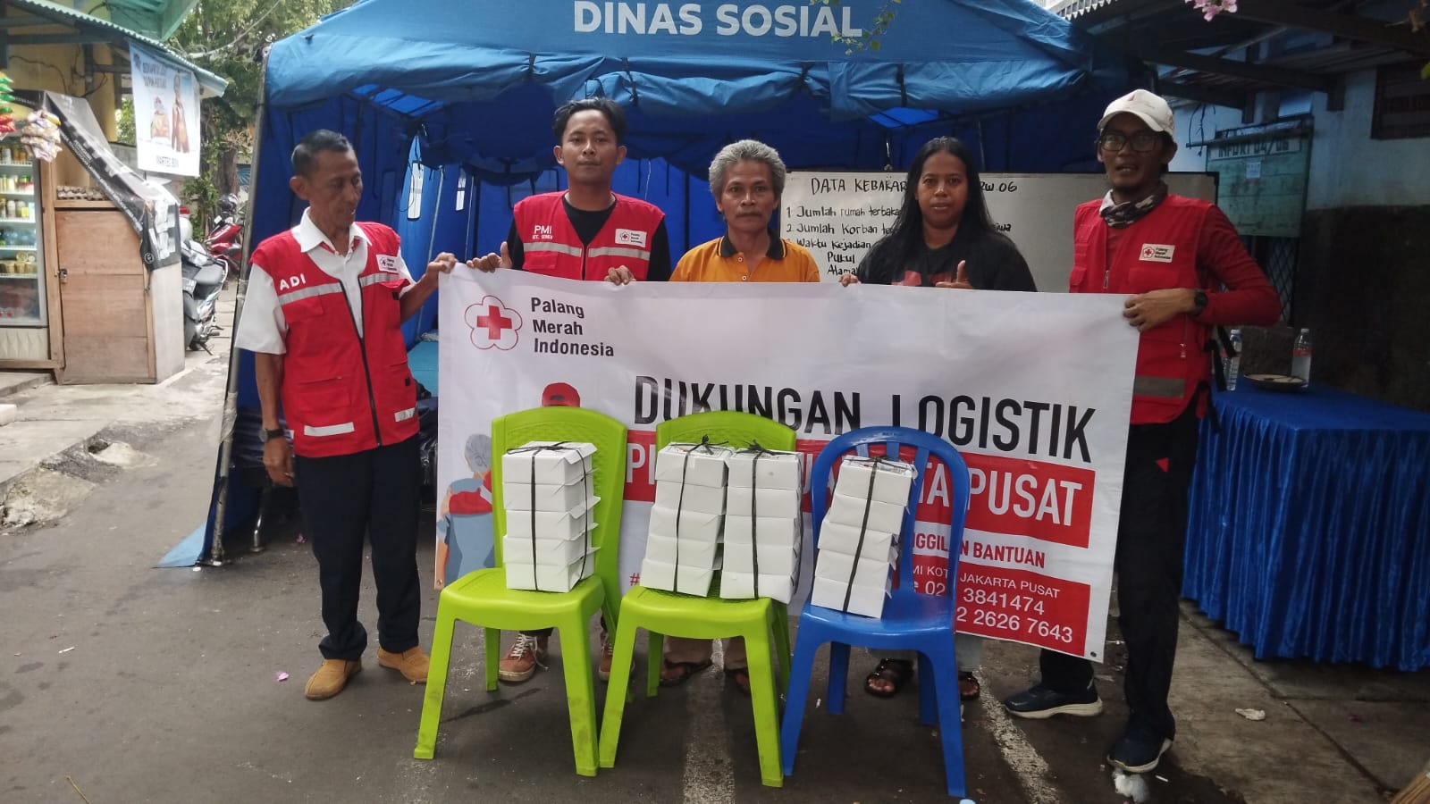 PMI bantu kebakaran di kramat pulo