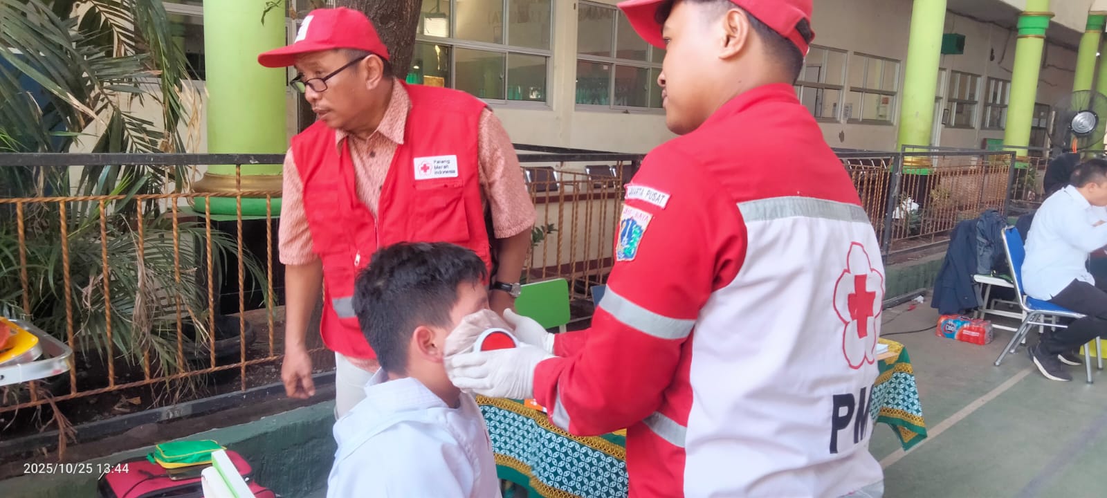 PMI Jakarta Pusat Dukung Kejuaraan Karate dengan Layanan Ambulans dan Tim Medis Siaga