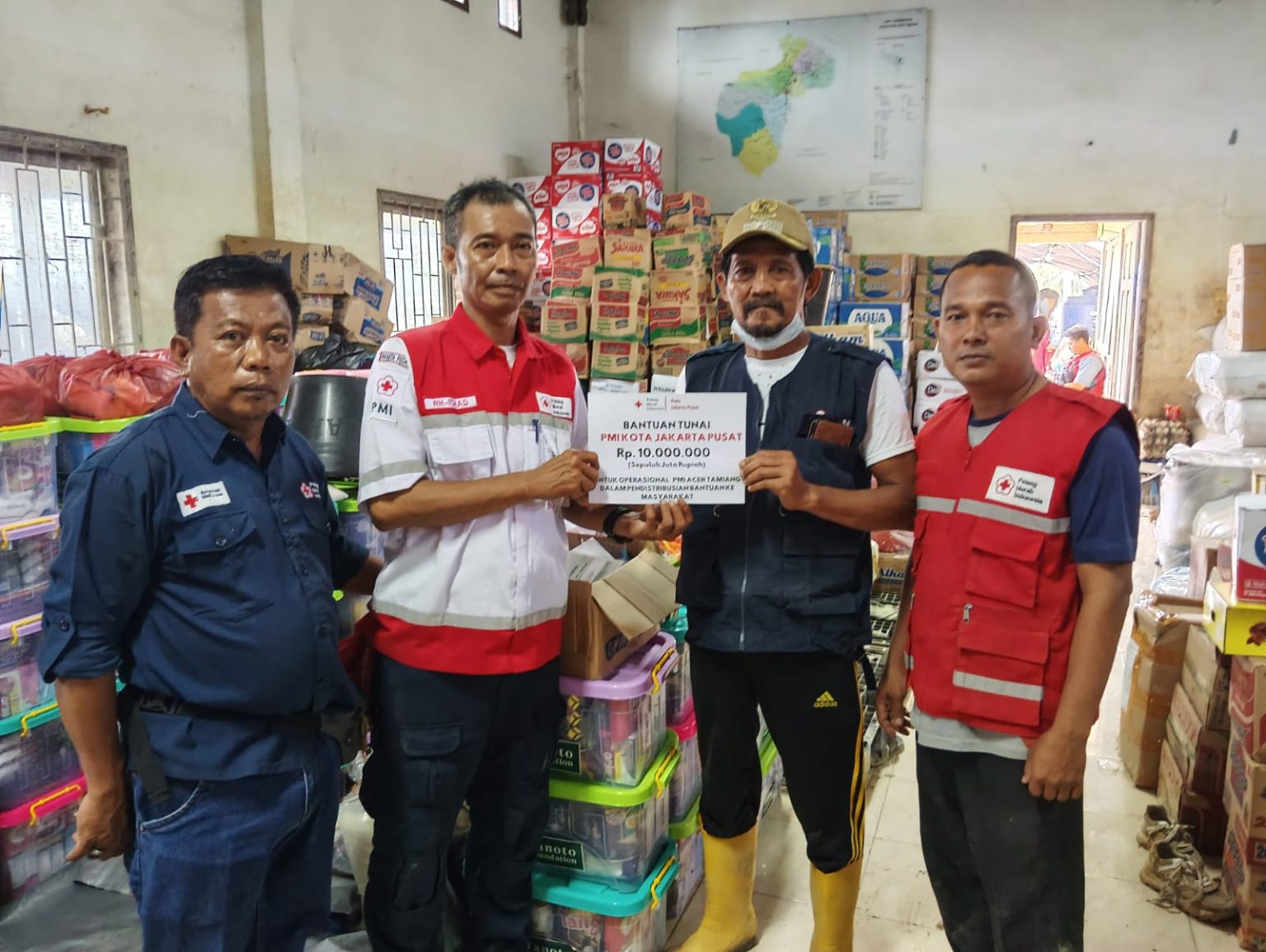 PMI Jakpus Salurkan Bantuan untuk Korban Banjir Aceh