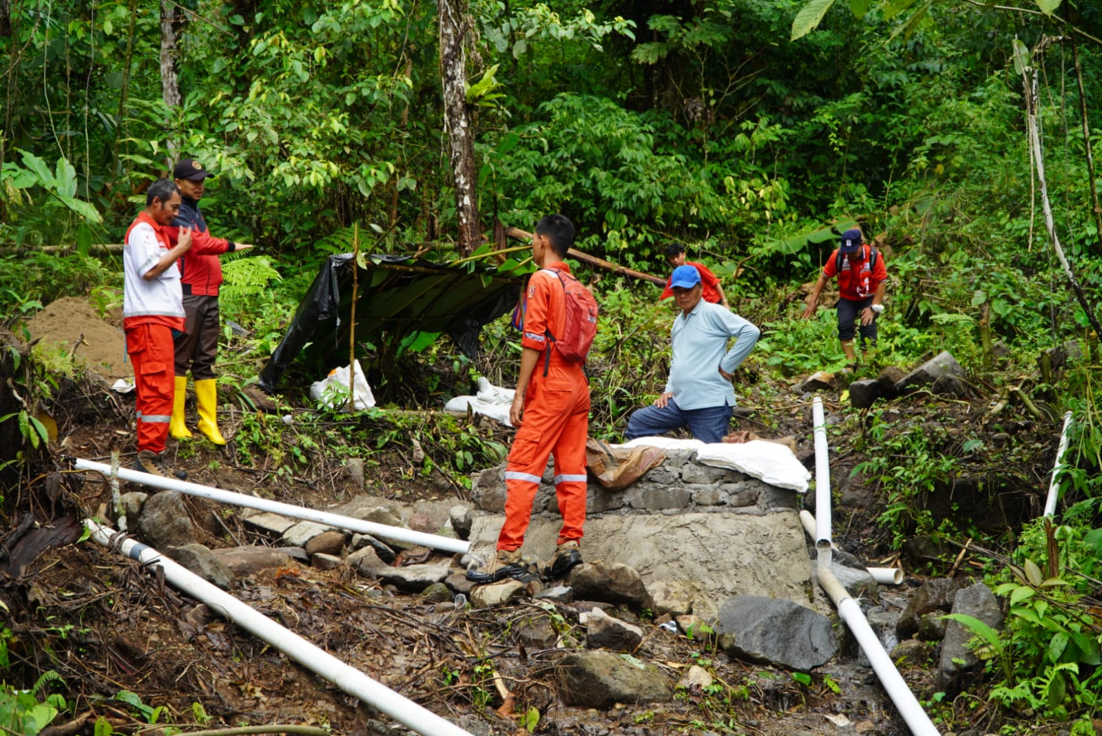 Hari Kedua Misi Kemanusiaan, PMI Jakarta Pusat Tinjau dan Siapkan Perbaikan Fasilitas Terdampak Bencana di Kabupaten Agam