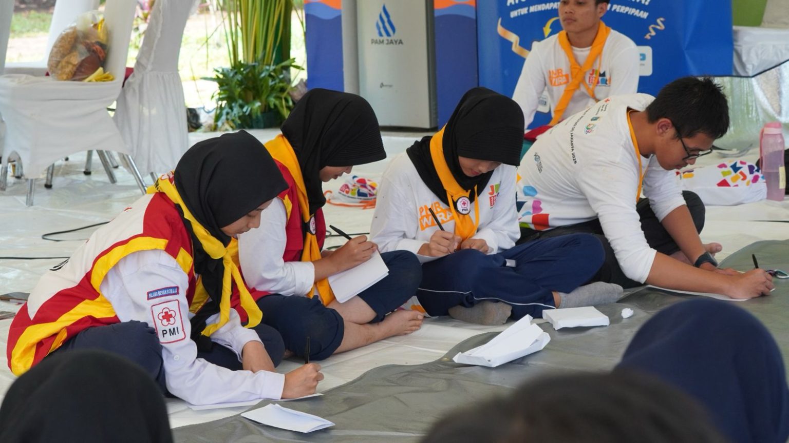 Kenapa harus ikut Ekskul PMR?