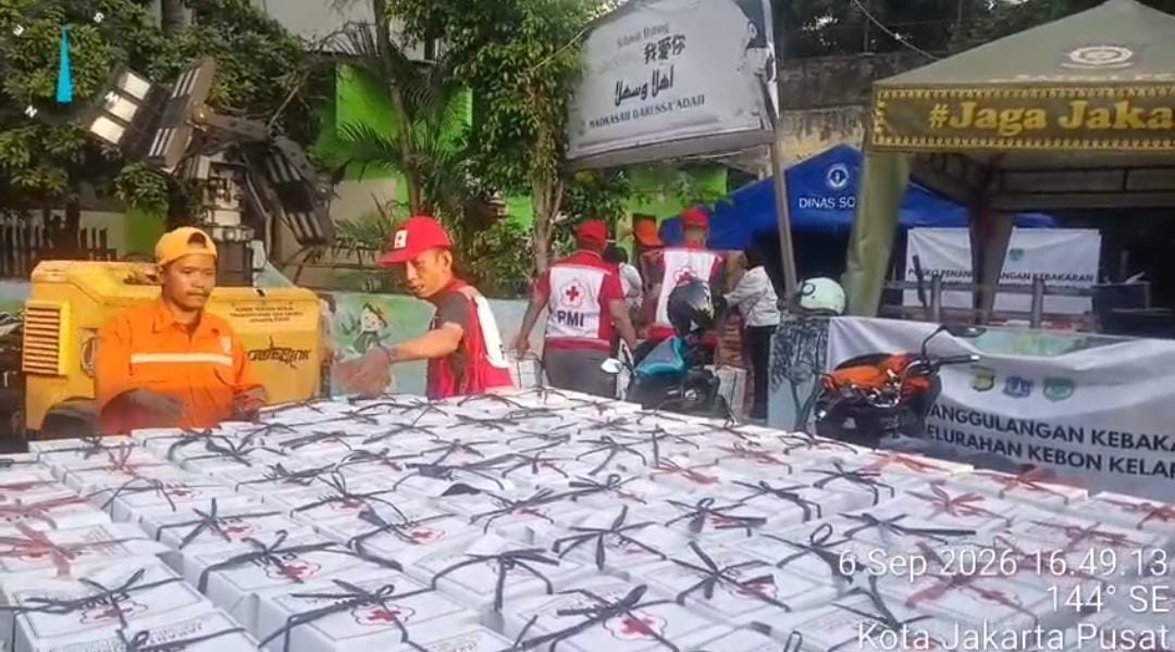 Enam Hari Pascakebakaran, PMI Jakpus Salurkan 3.680 Box Makanan untuk Penyintas di Gambir
